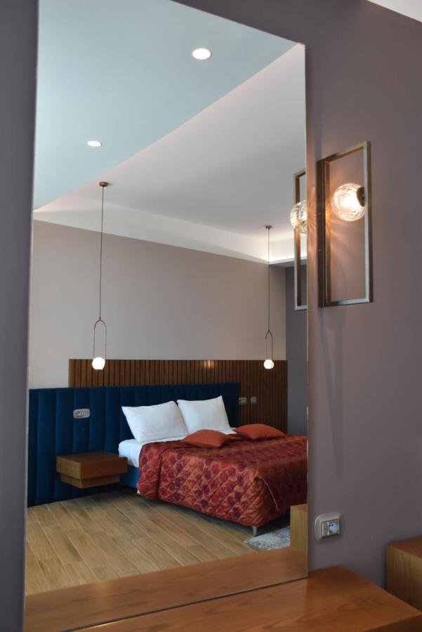 Coco Hotel Tiranë Luaran gambar